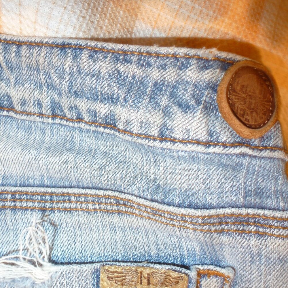 Sexy Hint Jeans Distressed Denim Shorts Sz 7 - Picture 4 of 7